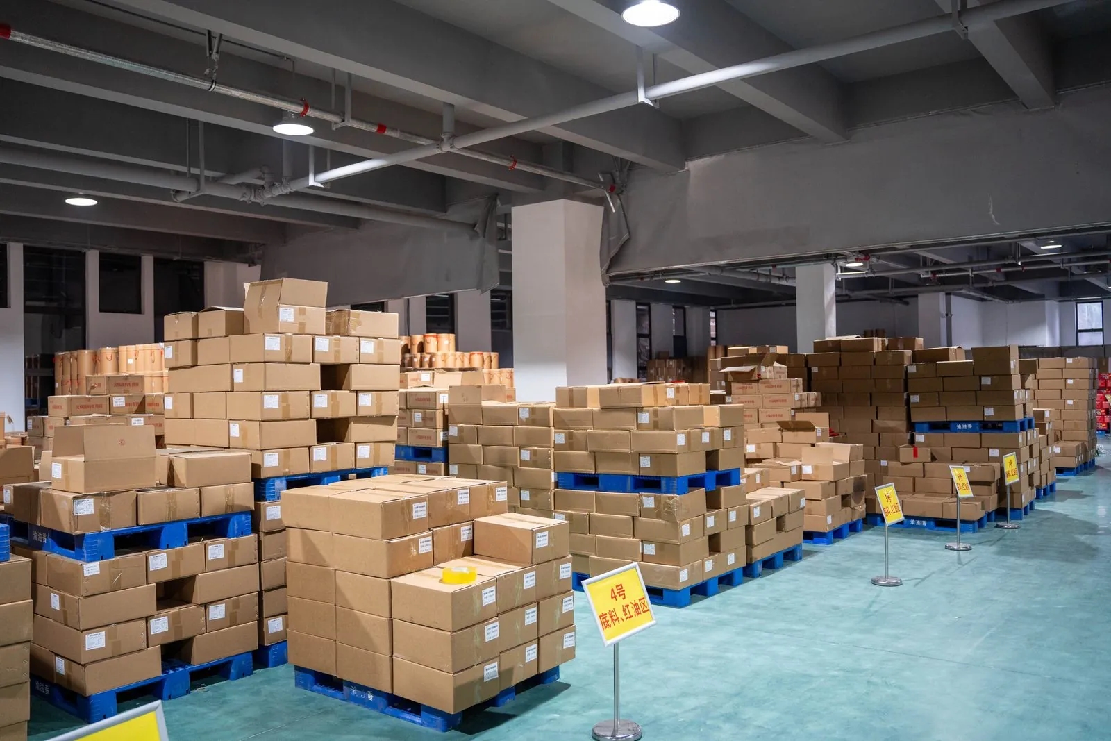 Warehousing & Shipping